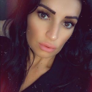 Meet your Posher, Tena